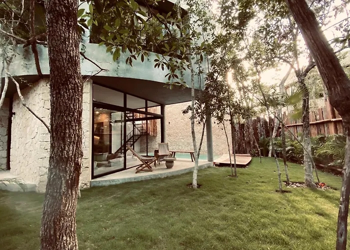 Boho Jungle Villa -Pvt Pool -Concierge-Hammock 7B